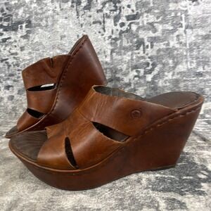 Born Womens 7 Wedge Sandal Brown Leather Open toe Bohemian Cute N Casual Boho
